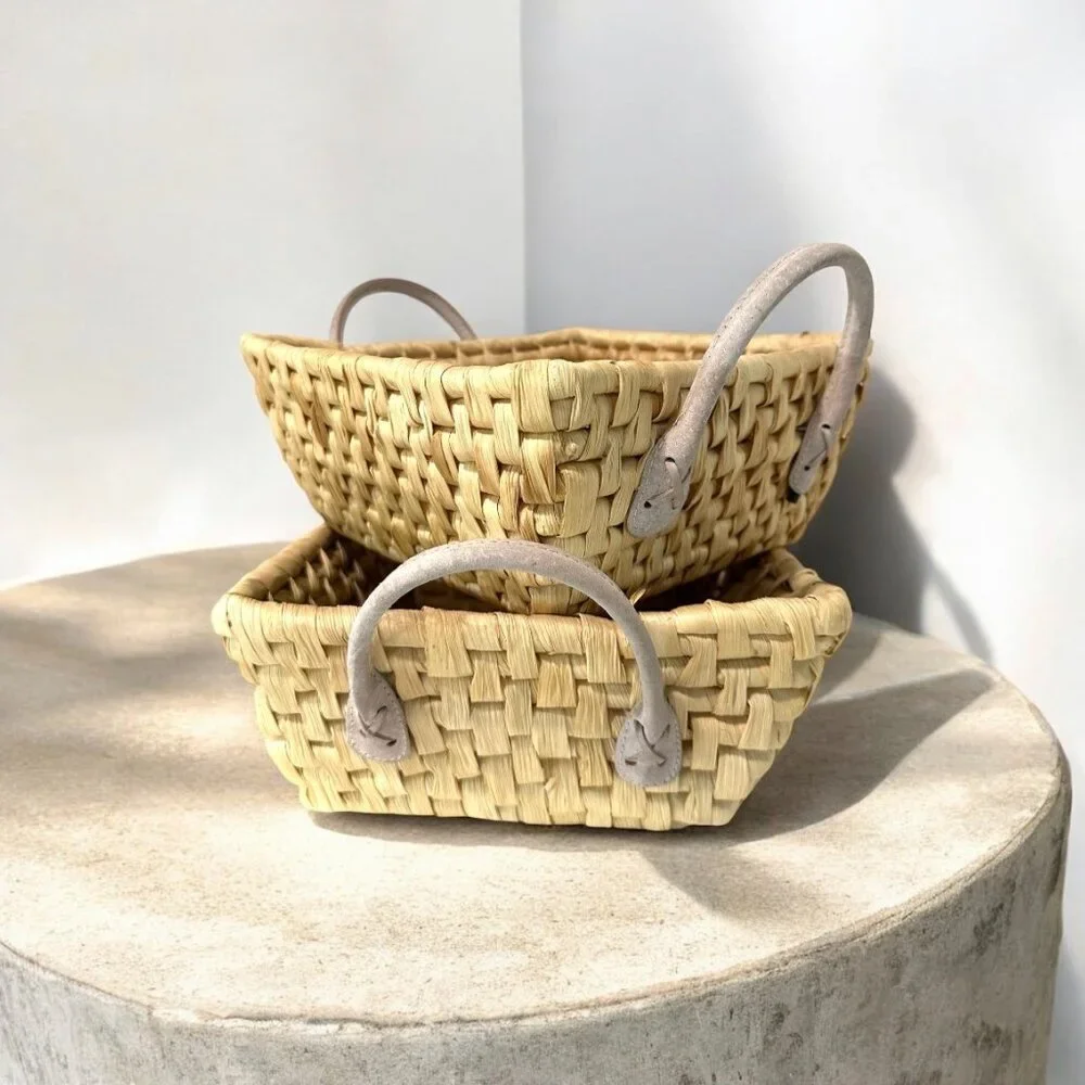 Home Trends Grass Basket with Leather Handle Vertical Weave Muted Yellow Beige - Picture 4 of 10